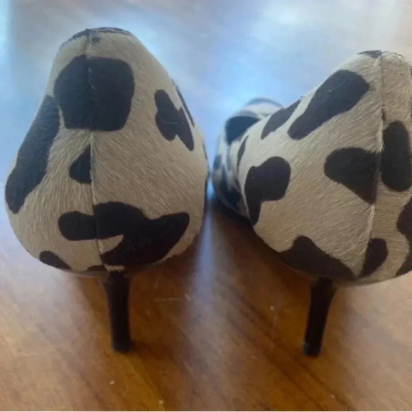 Diane Von Firstenberg Meina Calf Hair Leopard-Print Pumps from Saks GUC Size 7.5 - Picture 12 of 12